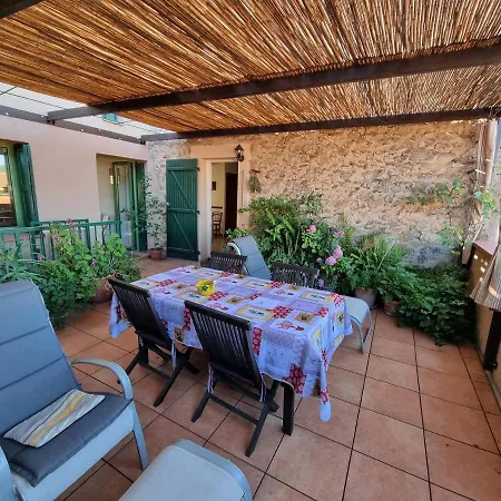 Ferienhaus Maison De Village Casa Del Puig Laroque-des-Albères